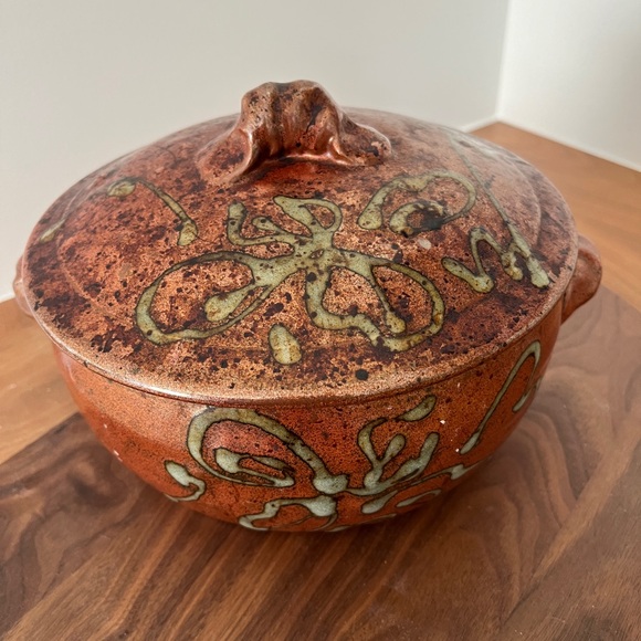 SELFRIDGE Signed Art Pottery Glazed Ceramic Bowl & Lid Side Handles Made Canada - Picture 3 of 17